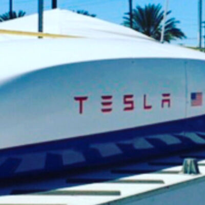 article_tesla_hyperloop