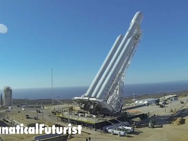 future_futurist_spacex_falcon_heavy