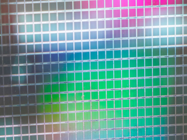 futurist_trillion_transistors