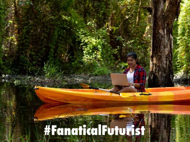 Futurist_starlink