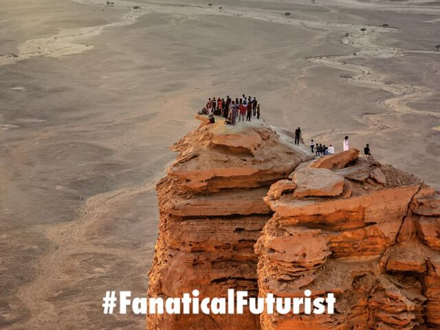 Futurist_ksaoxagon