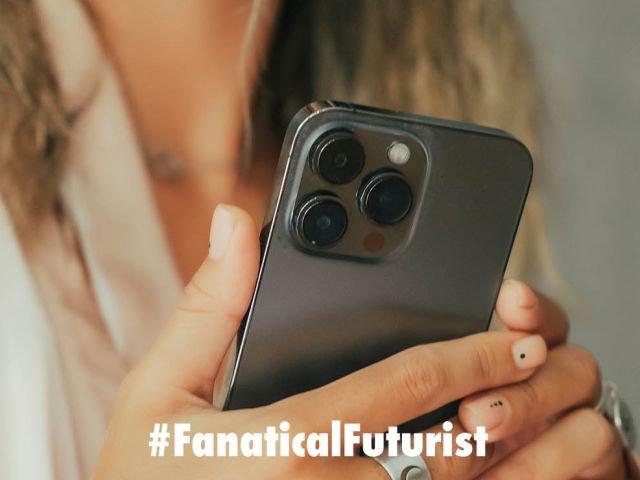 Futurist_iphonehack