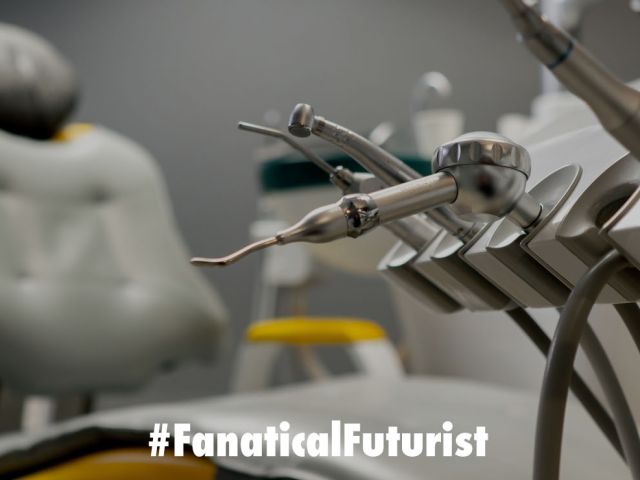 Futurist_robodentist
